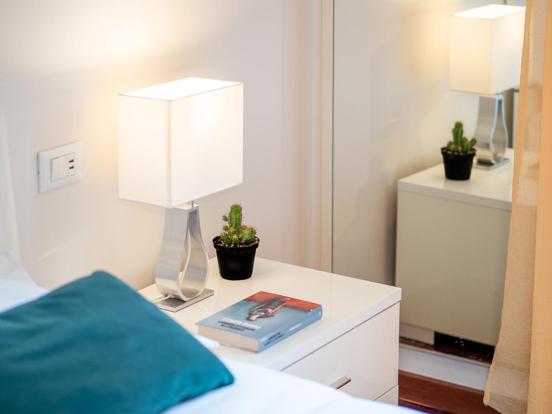 Stylish Flat With Balcony - 15 Min To Duomo Lejlighed Milano Eksteriør billede